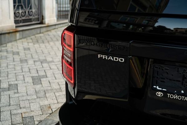 350 Оренда Toyota Land Cruiser Prado 250 