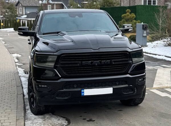 351 Пікап Dodge Ram Sport 1500 оренда 