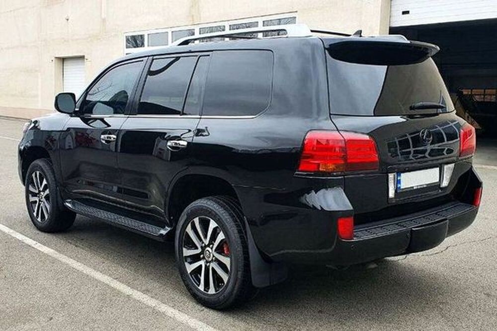 384 Оренда броньований джип Lexus LX 570 B6  