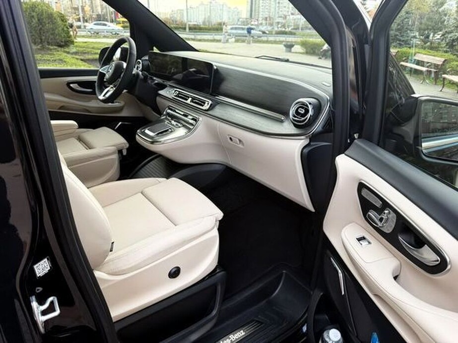 160 Мікроавтобус Mercedes Benz V class 2025 рік  