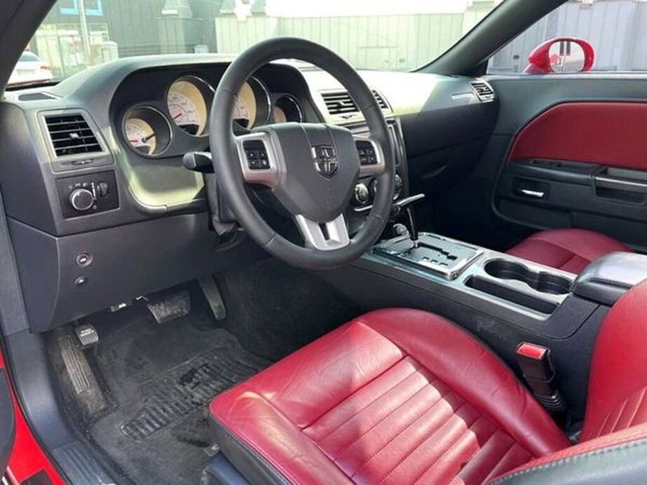 399 Прокат спорткара Dodge Challenger 3.6 л  