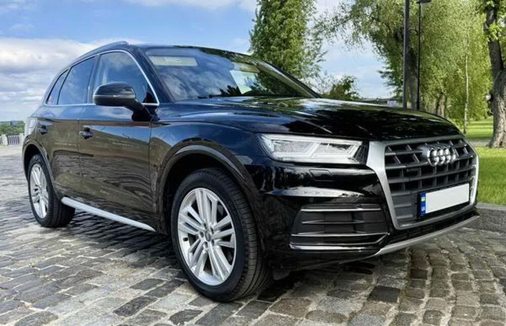 404 Позашляховик на весілля Audi Q5 чорний  