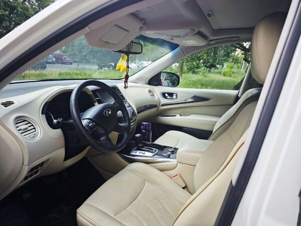405 Позашляховик на весілля Infiniti GX60 біла 