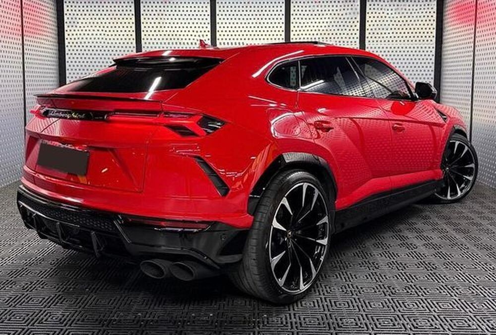 409 Прокат Lamborghini Urus без водія з водієм  