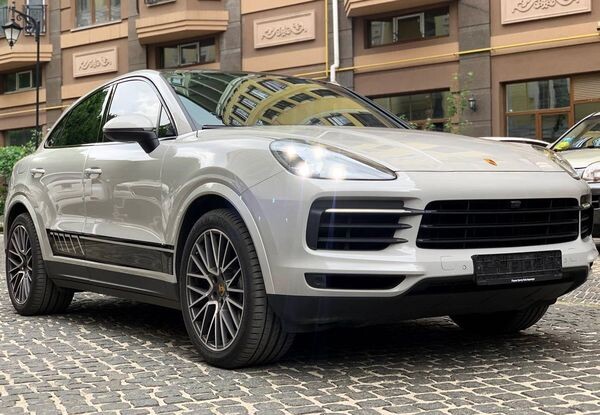 417 Оренда Porsche Cayenne Coupe 