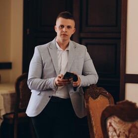 Ведучий жива музика шоу Сердючка Дзідзьо