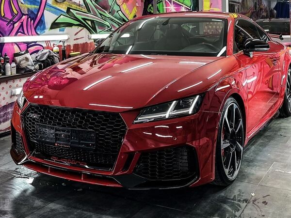 419 Audi TT RS червона для фотосесії зйомки оренда 
