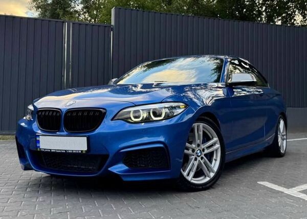 426 BMW 240i синя для фотосесії зйомки оренда 