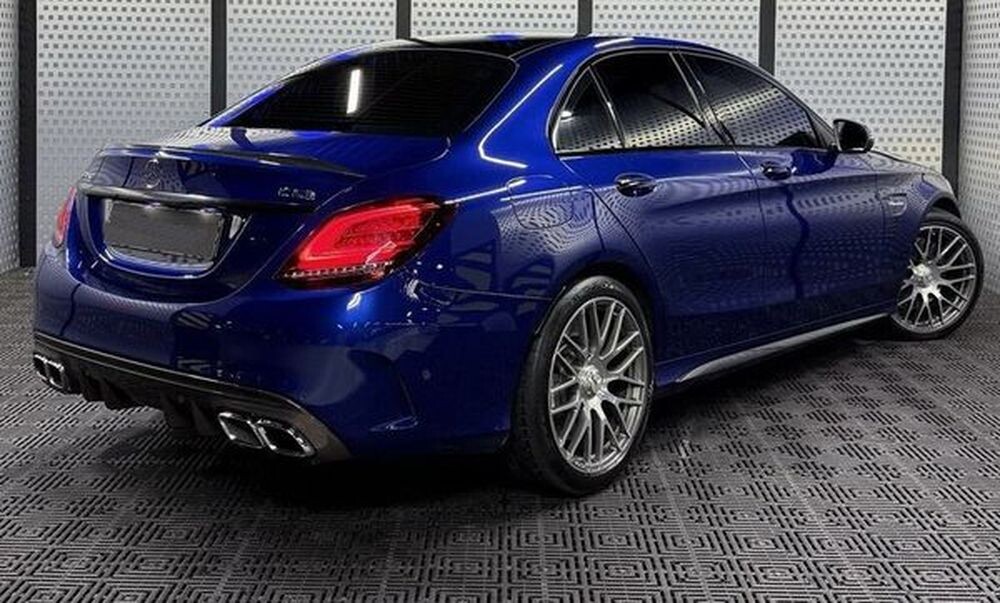 428 Прокат Mercedes-Benz C63s без водія в Києві  