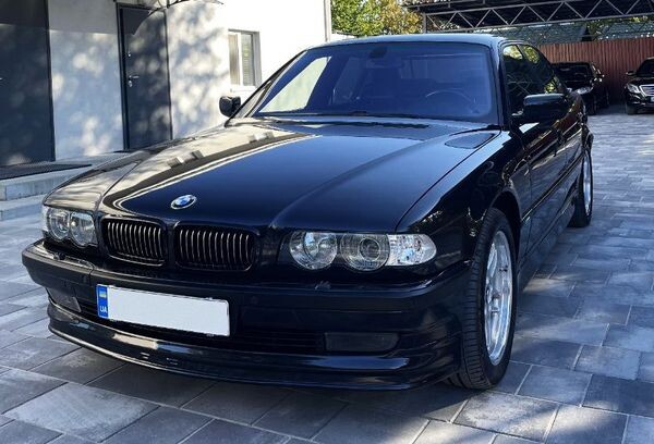 362 Оренда BMW 750i E38 чорний 2001 