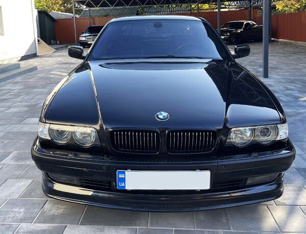 362 Оренда BMW 750i E38 чорний 2001 