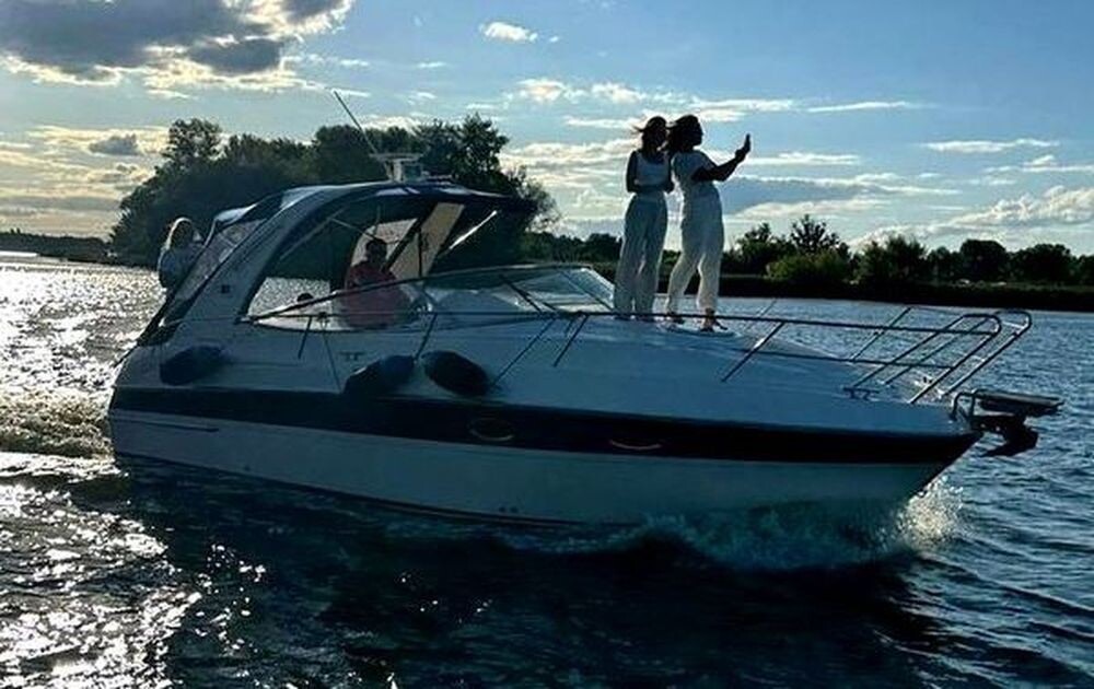  VIP яхти Bavaria 27 у Києві  