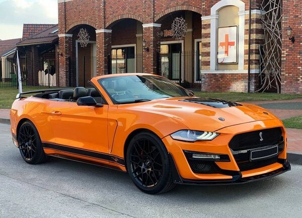 398 Кабріолет Ford Mustang GT помаранчовий  