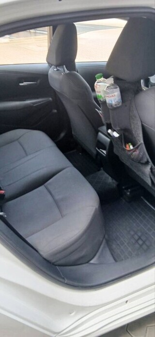 349 Toyota Corolla біла авто на весілля 