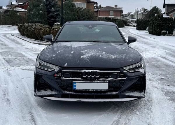 439 Audi A7 RS з водієм – прокат без водія  