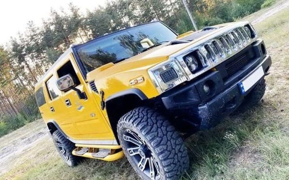 442 Hummer H2 жовтий — оренда на зйомки в Києві  