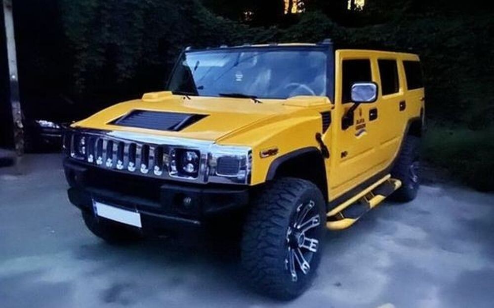 442 Hummer H2 жовтий — оренда на зйомки в Києві  