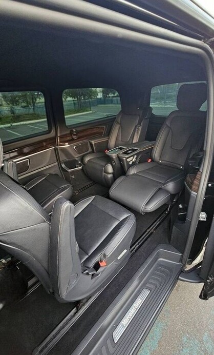 444 Оренда Mercedes-Benz V-Class з водієм  