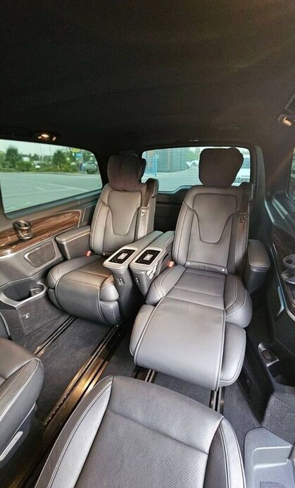 444 Оренда Mercedes-Benz V-Class з водієм  