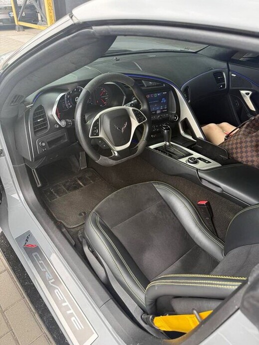 446 Кабріолет Chevrolet Corvette Targa 