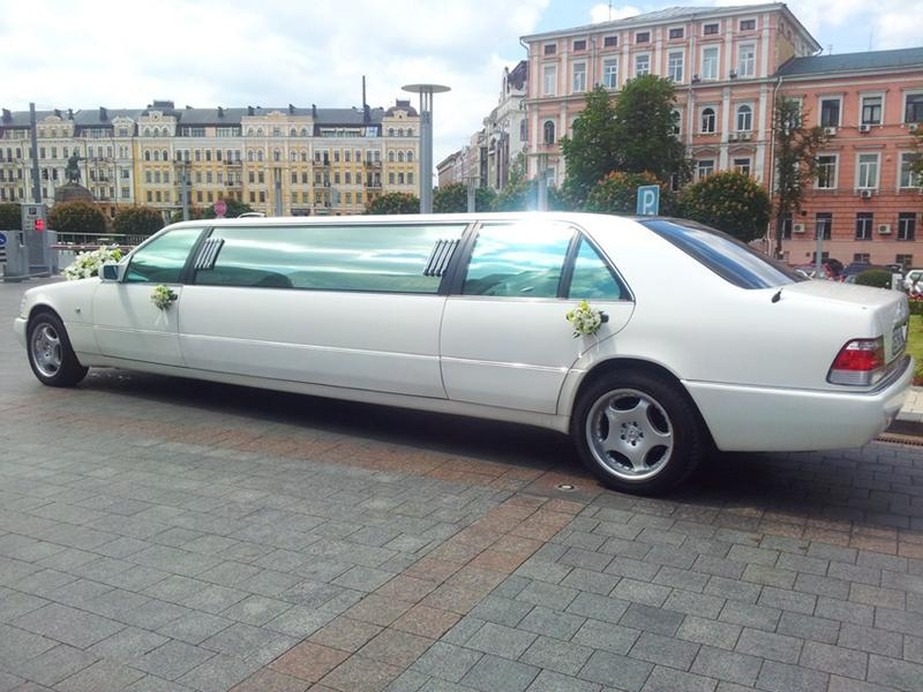 Лимузин Мерседес S 600 