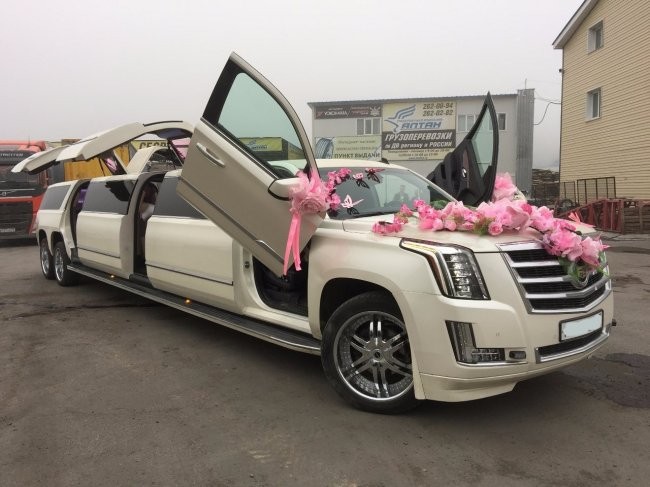 Лимузин Cadillac Escalade 2018 